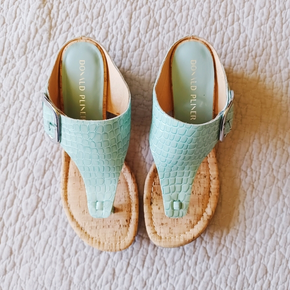 Donald Pliner Aqua Green Blue Pastel Snakeskin Leather Wedge Heel Sandals New 7 - Picture 4 of 7